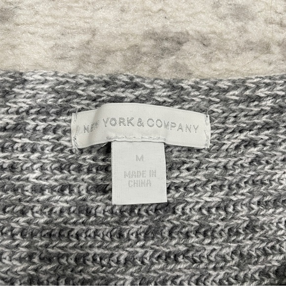 New York & Company Grey 3/4 Sleeve Sweater - Picture 3 of 7